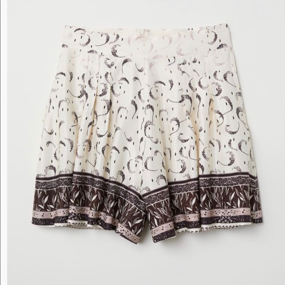H&M High Waisted Flowy Shorts Size 2 - Picture 1 of 9